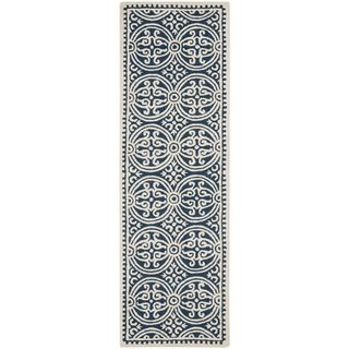 Safavieh Handmade Moroccan Cambridge Navy Blue/ Ivory Wool Rug (26 X 16)