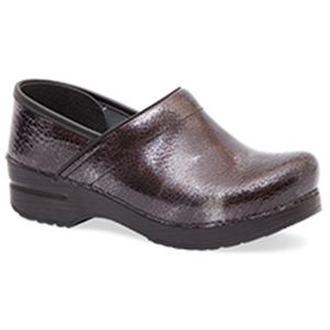 Dansko Womens Wide Pro Grey Textured Patent Shoes, Size 37 W   599 240202