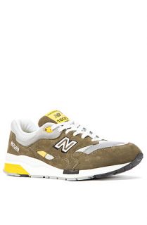 New Balance Sneaker Edition 1600 in Green