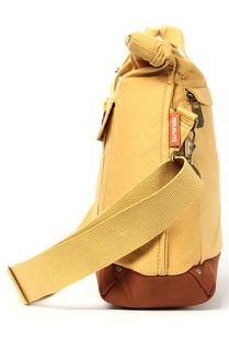 Gravis Bag Messenger Commuter in Honey Mustard