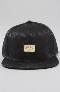 10 Deep Hat Gold Standard Snapback in Black