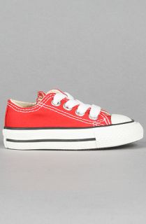 Converse The Infant Chuck Taylor All Star Hi Sneaker in Red