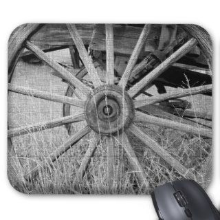 Black and White Wagon Wheel Mousepad