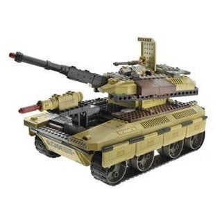 GI Joe Built to Rule Patriot Grizzly Tank with Hi Tech Action Figure 147 pieces Toys & Games