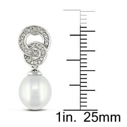 Miadora Sterling Silver FW Pearl and 1/10ct TDW Diamond Earrings (G H, I3) (8 8.5 mm) Miadora Pearl Earrings