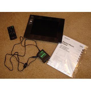 Sony DPF D1010 10.2 Inch WVGA LCD (1610) Digital Photo Frame (Black)  Digital Picture Frames  Camera & Photo