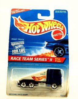 Hot Wheels   1995   Race Team Series II   Ramp Truck   Collector #392   Limited Edition   Collectible 164 Scale Toys & Games