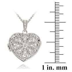 DB Designs   Collar con guardapelo en forma de corazn, detalle de flor, plata esterlina y diamante DB Designs Diamond Necklaces