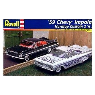 Revell 125 85 2393 '59 Chevy Impala Hardtop Custom 2'n1 Kit Toys & Games