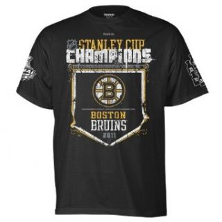 NHL Men's Boston Bruins 2011 Stanley Cup Champions "Banner Season" Tee Shirt (Black, Small)  Sports Fan T Shirts  Clothing