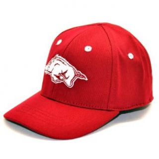 TopOfTheWorld AR I1FIT CD Arkansas Razorbacks Infant One Fit Hat  Baseball Caps  Clothing