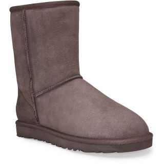 UGG Womens Classic Short Boots   Size 7, Chocolate