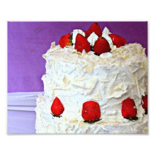 White cream and roses wedding cake photograph