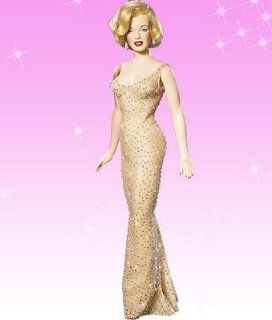 Franklin Mint Marilyn Monroe Happy Birthday Mr. President Doll Toys & Games