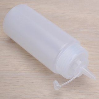 Medium Size Plastic Sauce Squeeze Bottle Dispenser   16oz Food Dispensers Kitchen & Dining