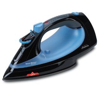 Sunbeam 4233 Steam Master Iron with Retractable Cord   Automatic Turnoff Irons