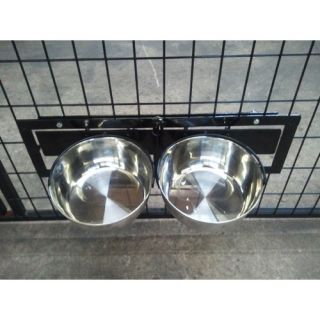 Basic Dog Kennel Mounted Swivel Food and Water Bowl System