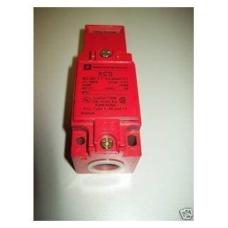 Telemecanique Xcs A703 Xcsa703 Safety Switch Electrical Switches