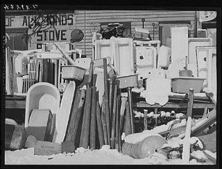 Photo Secondhand plumbing supply store in Brockton, Massachusetts   Prints