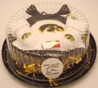 Iowa Hawkeyes Piece of Cake Baby Clothing Gift Set  Infant And Toddler Sports Fan Apparel  Sports & Outdoors