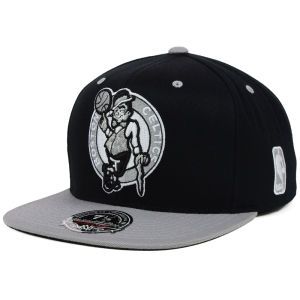 Boston Celtics Mitchell and Ness NBA Black Gray Fitted Cap