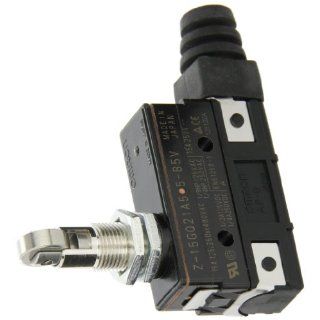Omron Z 15GQ21A55 B5V General Purpose Basic Switch With Terminal Cover, Drip Proof, Panel Mount Cross Roller Plunger, Medium OP, Drip Proof Screw Terminal, 0.5mm Contact Gap, 15A Rated Current Industrial Basic Switches