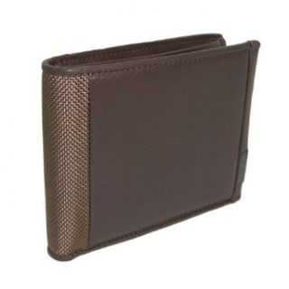 Tumi Genuine Leather Global Wallet with Coin Pocket at  Mens Clothing store