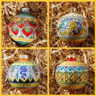 Hand Painted Italian Ceramic 3 inch Christmas Balls Ornaments Set of 4 Pieces   Handmade in Deruta  