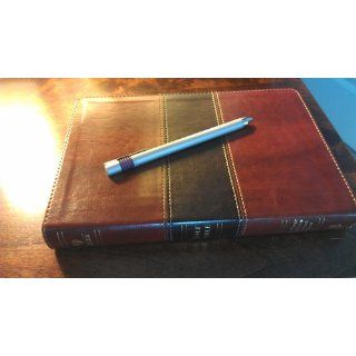 HCSB Large Print Ultrathin Reference Bible, Mahogany LeatherTouch Holman Bible Staff 9781433602986 Books