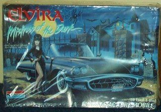 Elvira Mistress of the Dark Macabre Mobile Plastic Model Kit Toys & Games