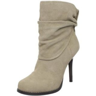Fergie Women's Ruckus Ankle Boot,Dover Taupe,10 M US Shoes