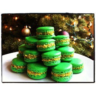 Macarons Authentic French Cookie Recipes from the Macaron Cafe Cecile Cannone 9781569758205 Books