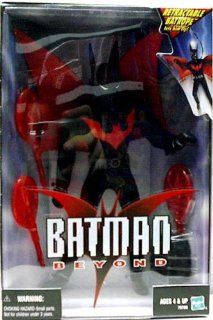 Batman Beyond BATMAN 1999 Boxed 9 inch Action Figure by Hasbro with Retractable Batrope (lets him fly) Toys & Games