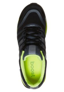 adidas Performance ADISTAR BOOST   Cushioned running shoes   black