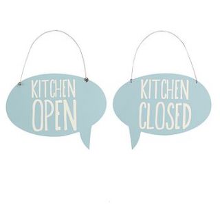 kitchen open/closed speech bubble sign by the contemporary home