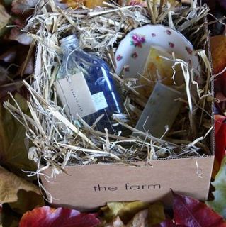 the kitchen garden gift box by the artisan dried flower company