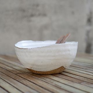 hand moulded salad bowl by nom living