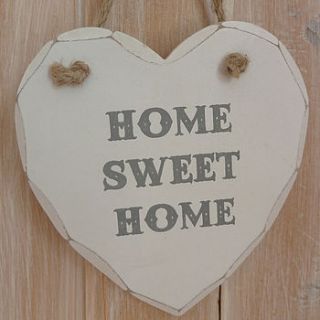 'home sweet home' hanging haert plaque by nutmeg signs