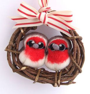 mini robin wreath christmas decoration by feltmeupdesigns