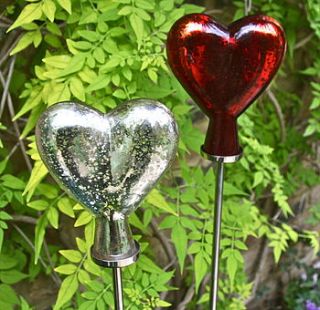 glass heart garden sculpture by london garden trading