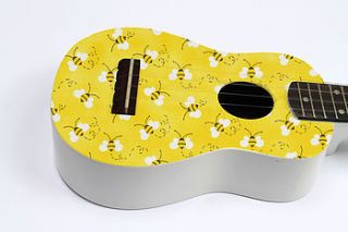 bumble bee ukulele by the ukulele workshop