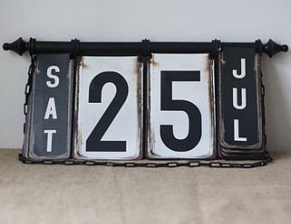 vintage style daily perpetual calendar black and white by the wedding of my dreams