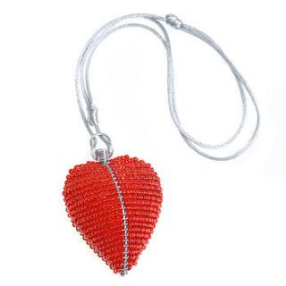 handcrafted single heart pendant by exclusive roots
