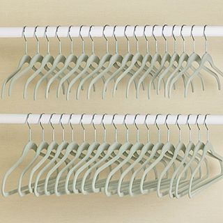 Joy Mangano Huggable Hangers Set with Chrome Hooks   36 Pieces