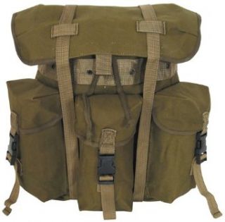 Small Canvas Alice Pack, Olive Clothing