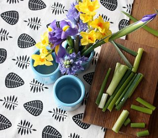 leaf pattern tablecloth by gail kelly designs