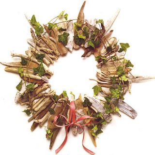 bespoke driftwood wreath by nautilus driftwood design