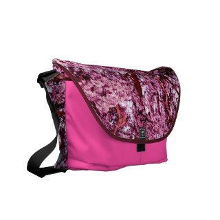 Pink Camo Medium Messenger Bag Outside Print