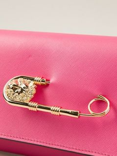 Versus Safety pin Clutch