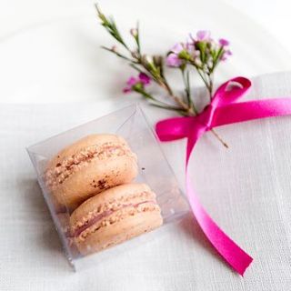 macaron wedding favour by la dinette